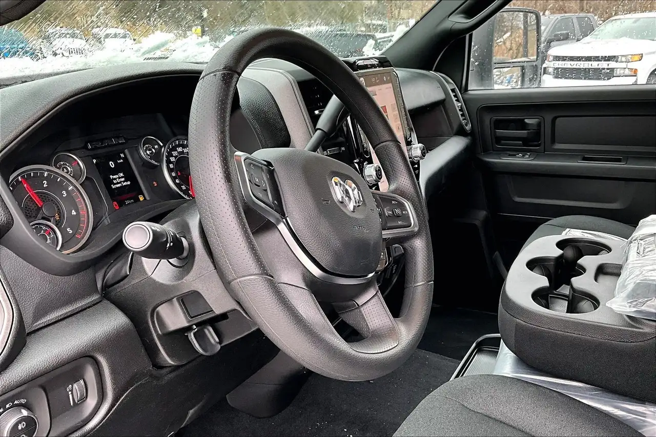 RAM 2500 снимка RAM 2500