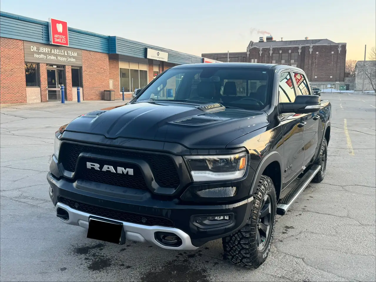 RAM 1500 снимка RAM 1500