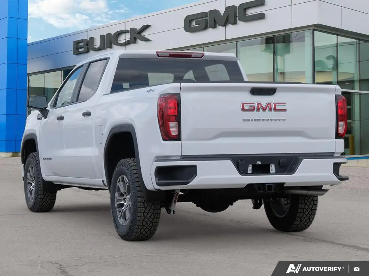 GMC Sierra 1500 photo GMC Sierra 1500