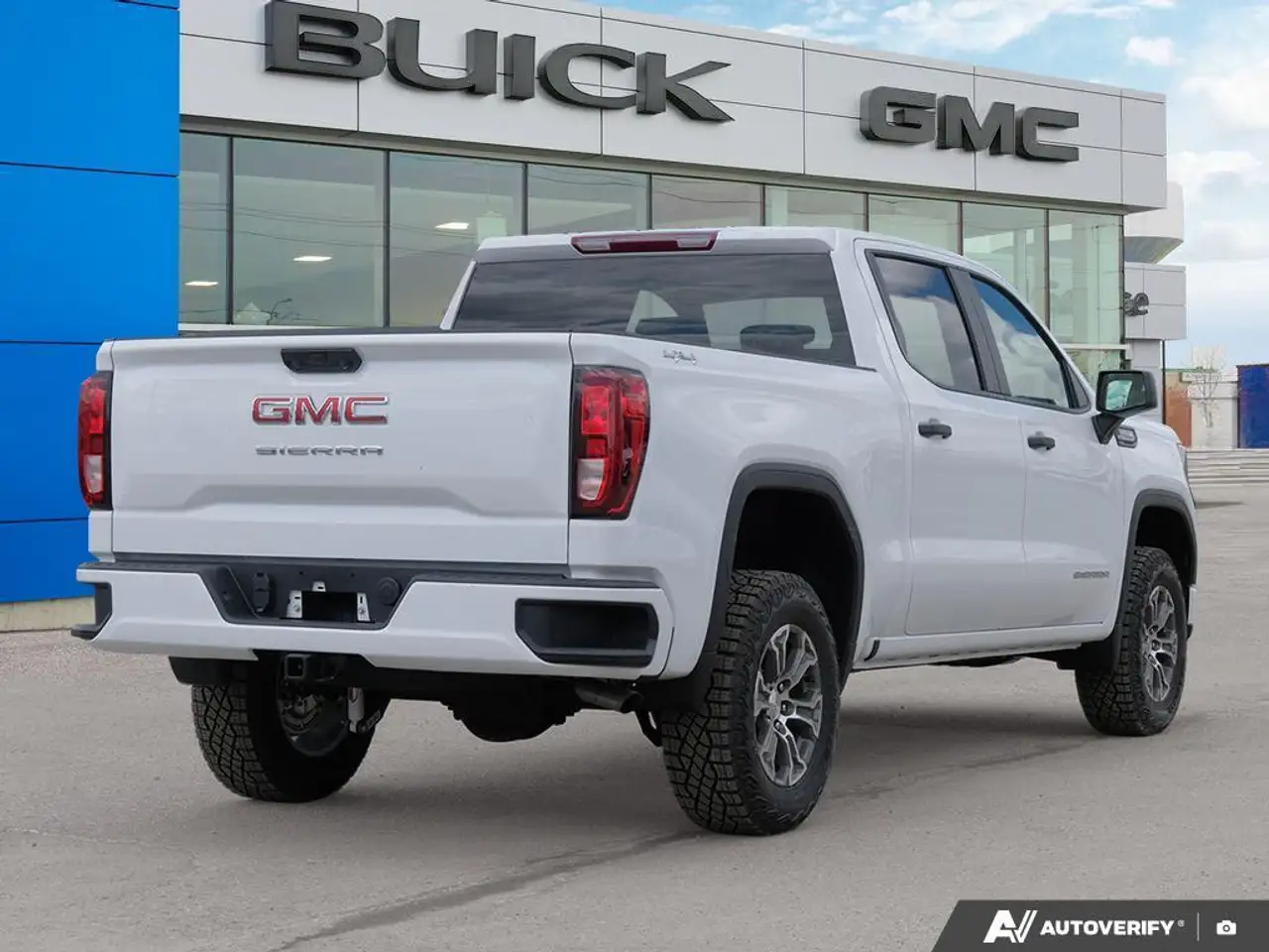 GMC Sierra 1500 photo GMC Sierra 1500