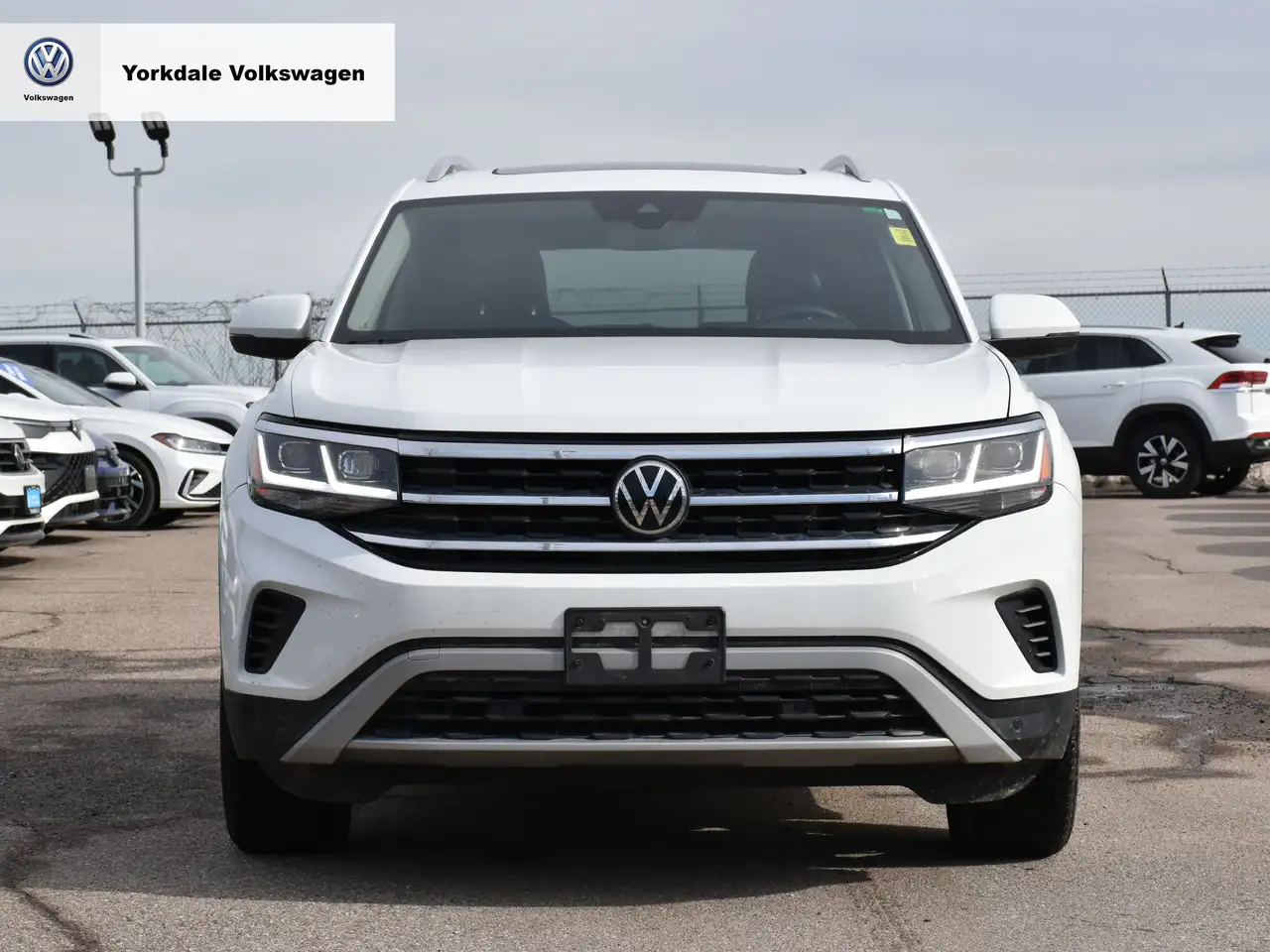 Volkswagen Atlas снимка Volkswagen Atlas