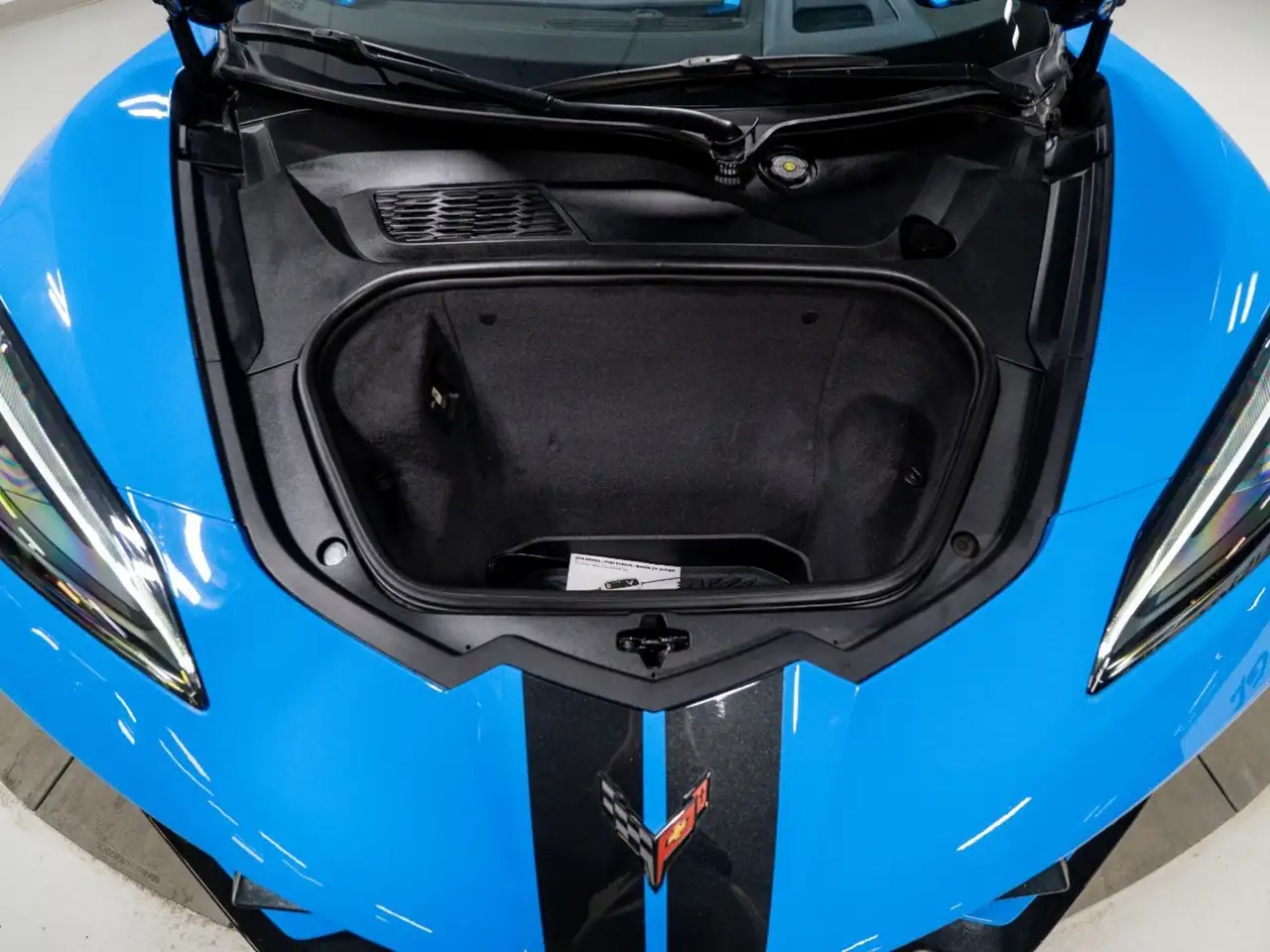 Chevrolet Corvette снимка Chevrolet Corvette