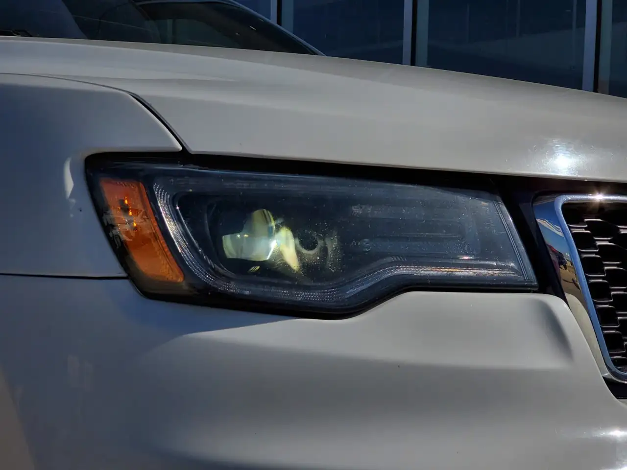 Jeep Grand Cherokee снимка Jeep Grand Cherokee