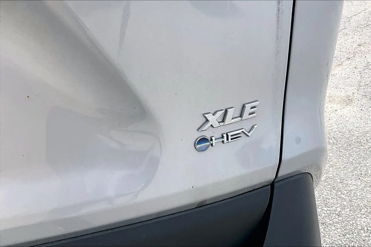 Toyota RAV 4 снимка Toyota RAV 4