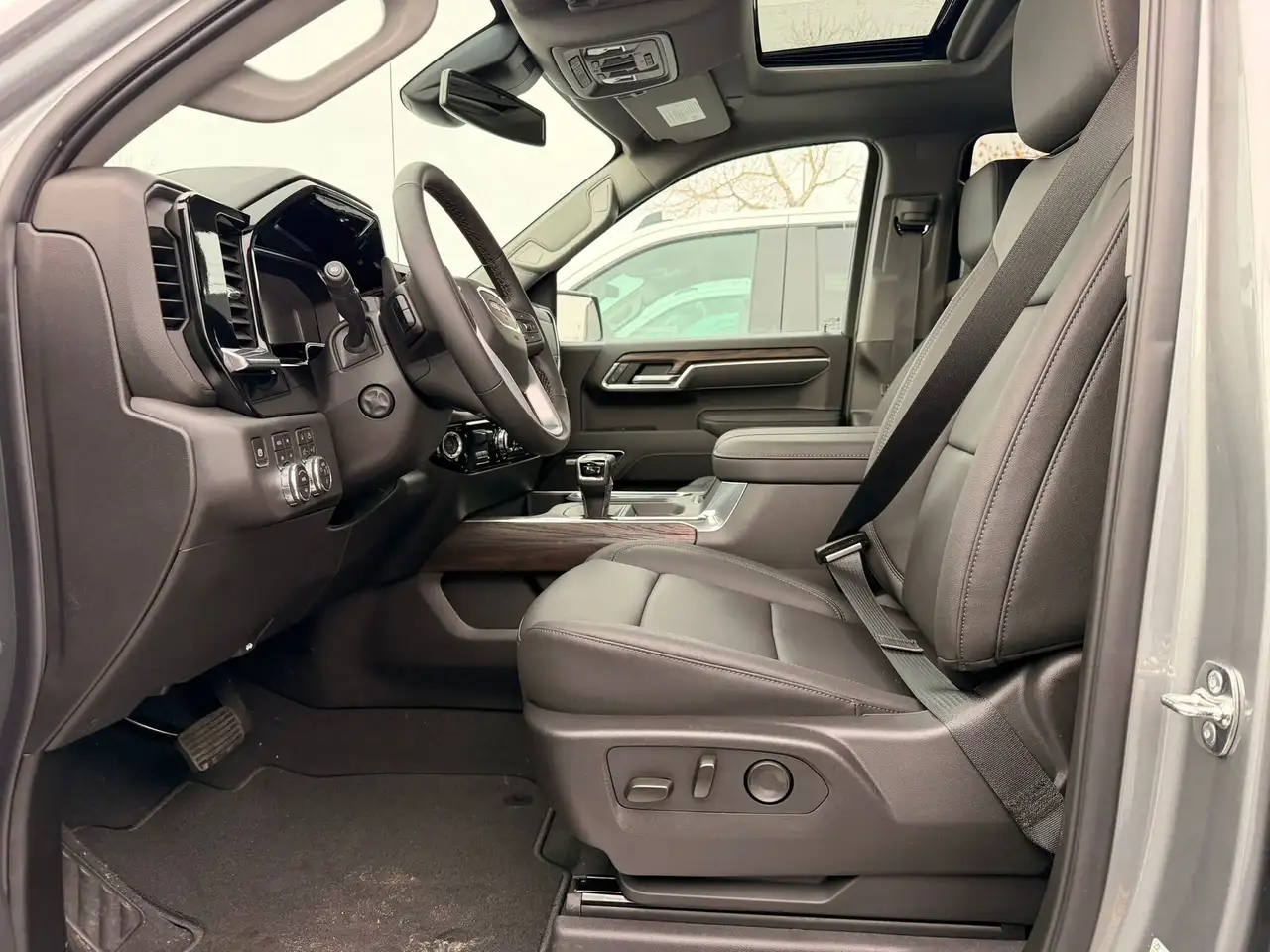 GMC Sierra 1500 снимка GMC Sierra 1500