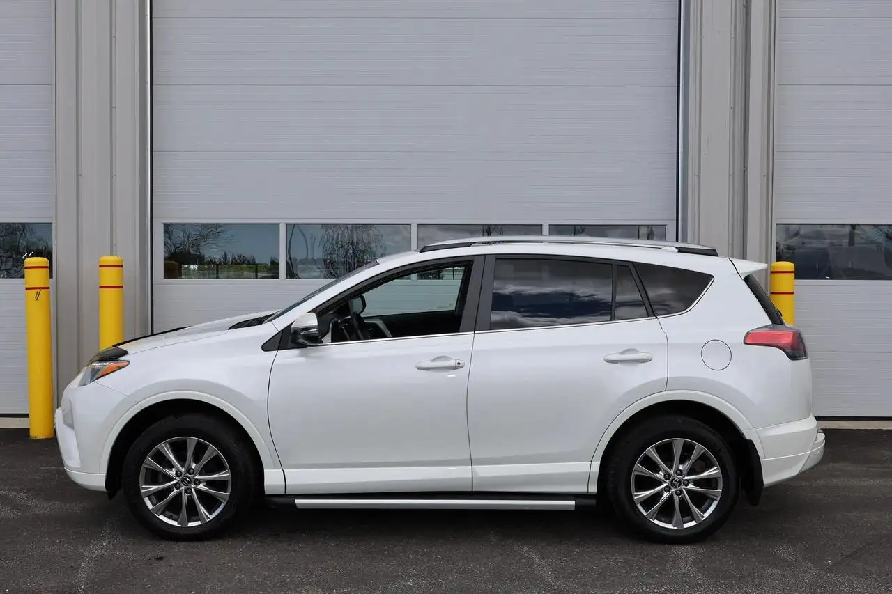 Toyota RAV 4 photo Toyota RAV 4