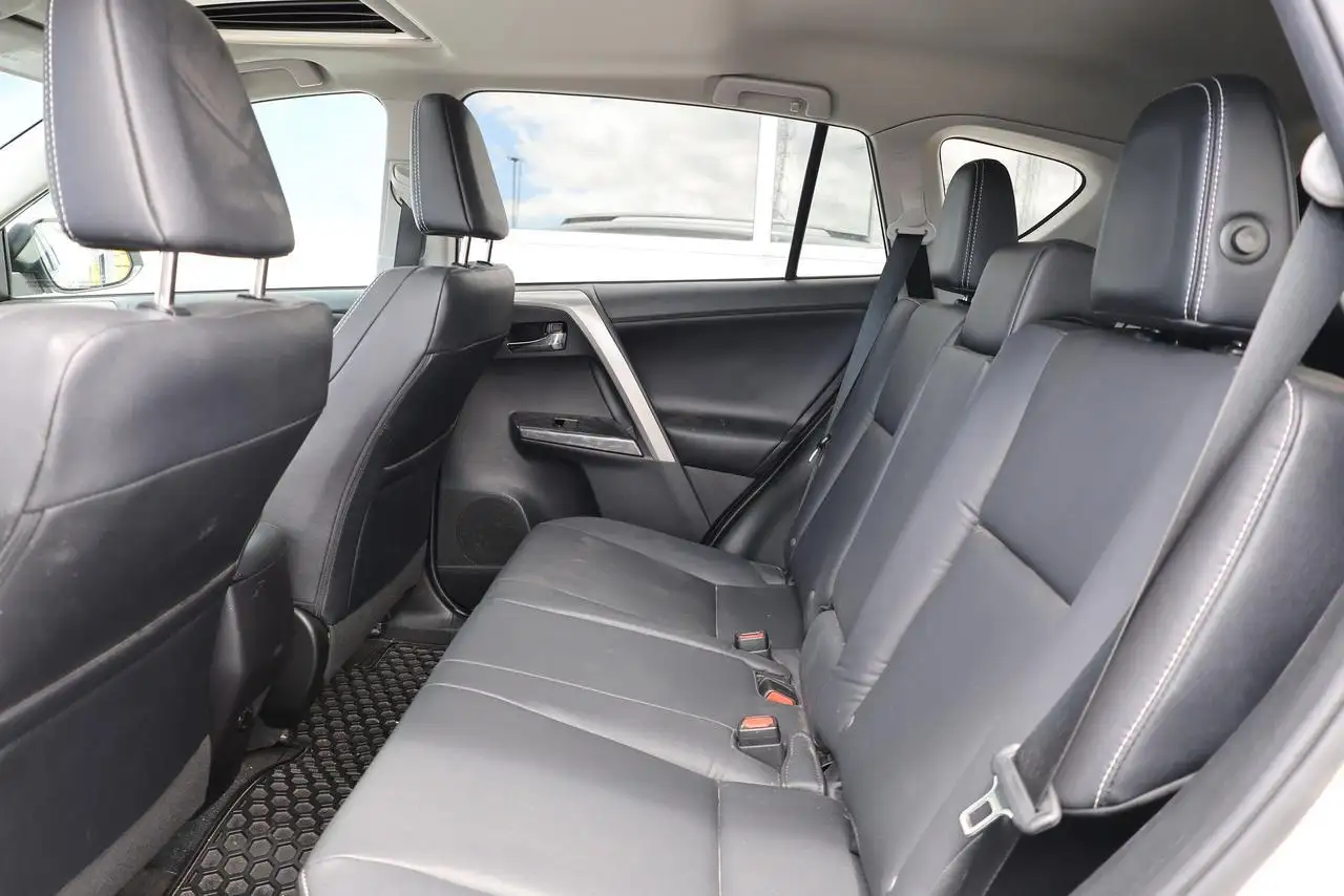 Toyota RAV 4 photo Toyota RAV 4