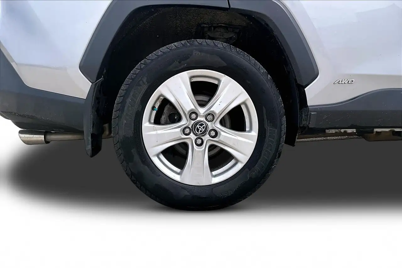 Toyota RAV 4 снимка Toyota RAV 4