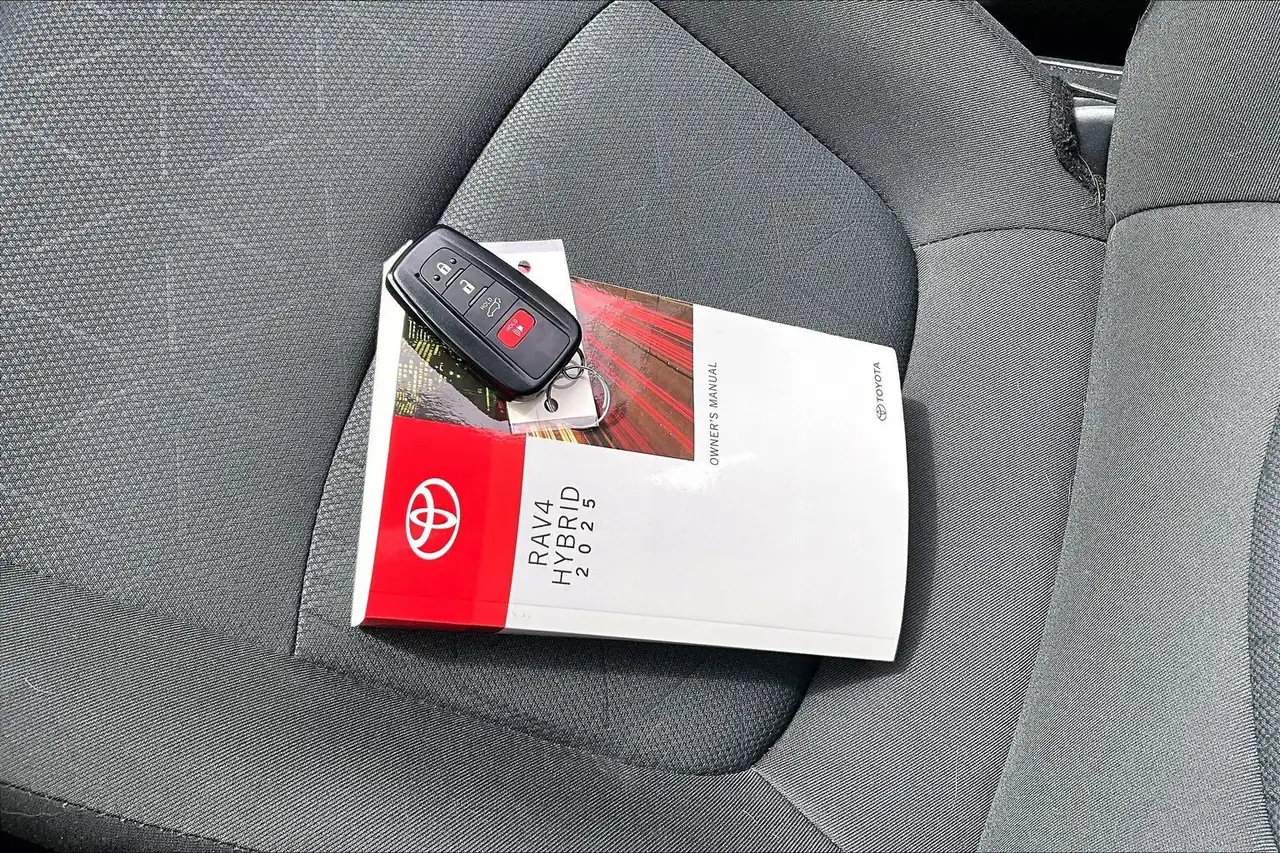 Toyota RAV 4 снимка Toyota RAV 4