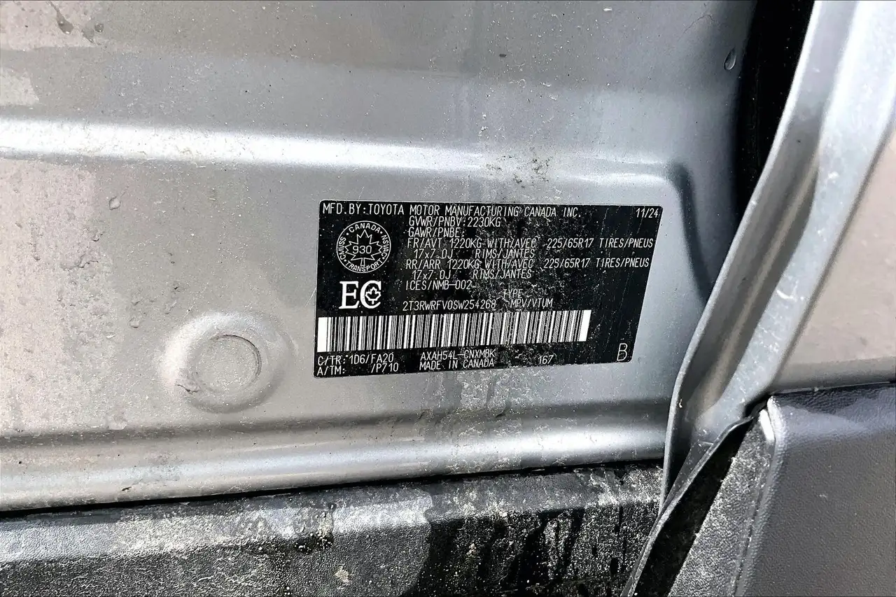 Toyota RAV 4 снимка Toyota RAV 4