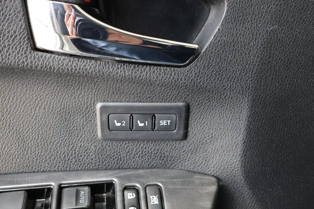 Toyota RAV 4 photo Toyota RAV 4
