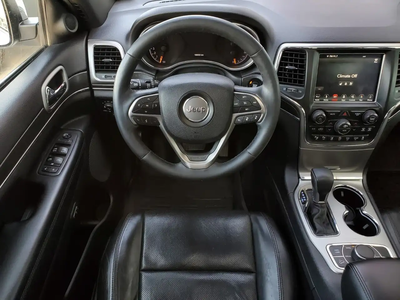Jeep Grand Cherokee снимка Jeep Grand Cherokee