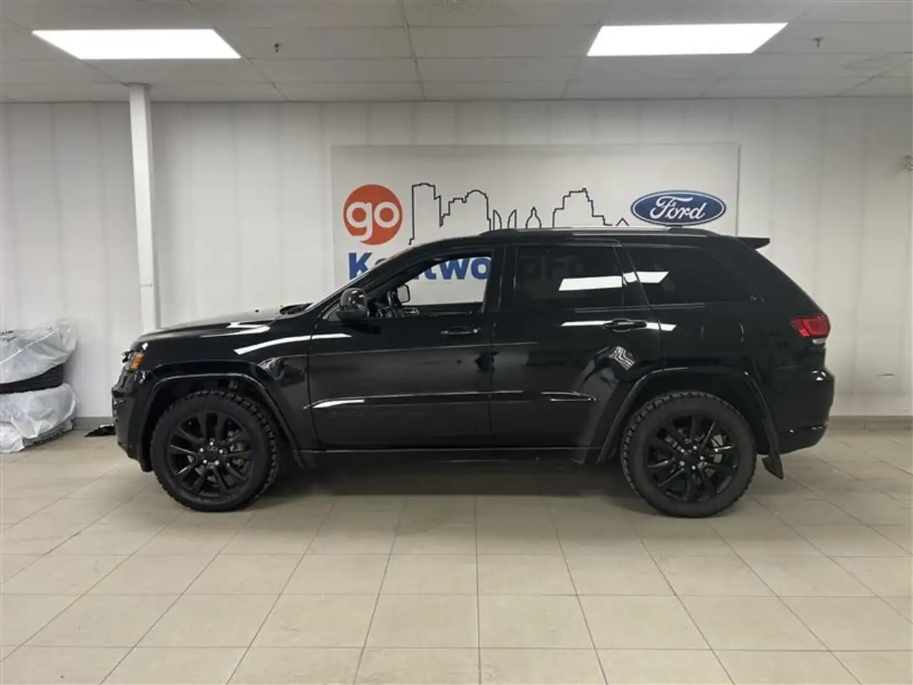 Jeep Grand Cherokee снимка Jeep Grand Cherokee