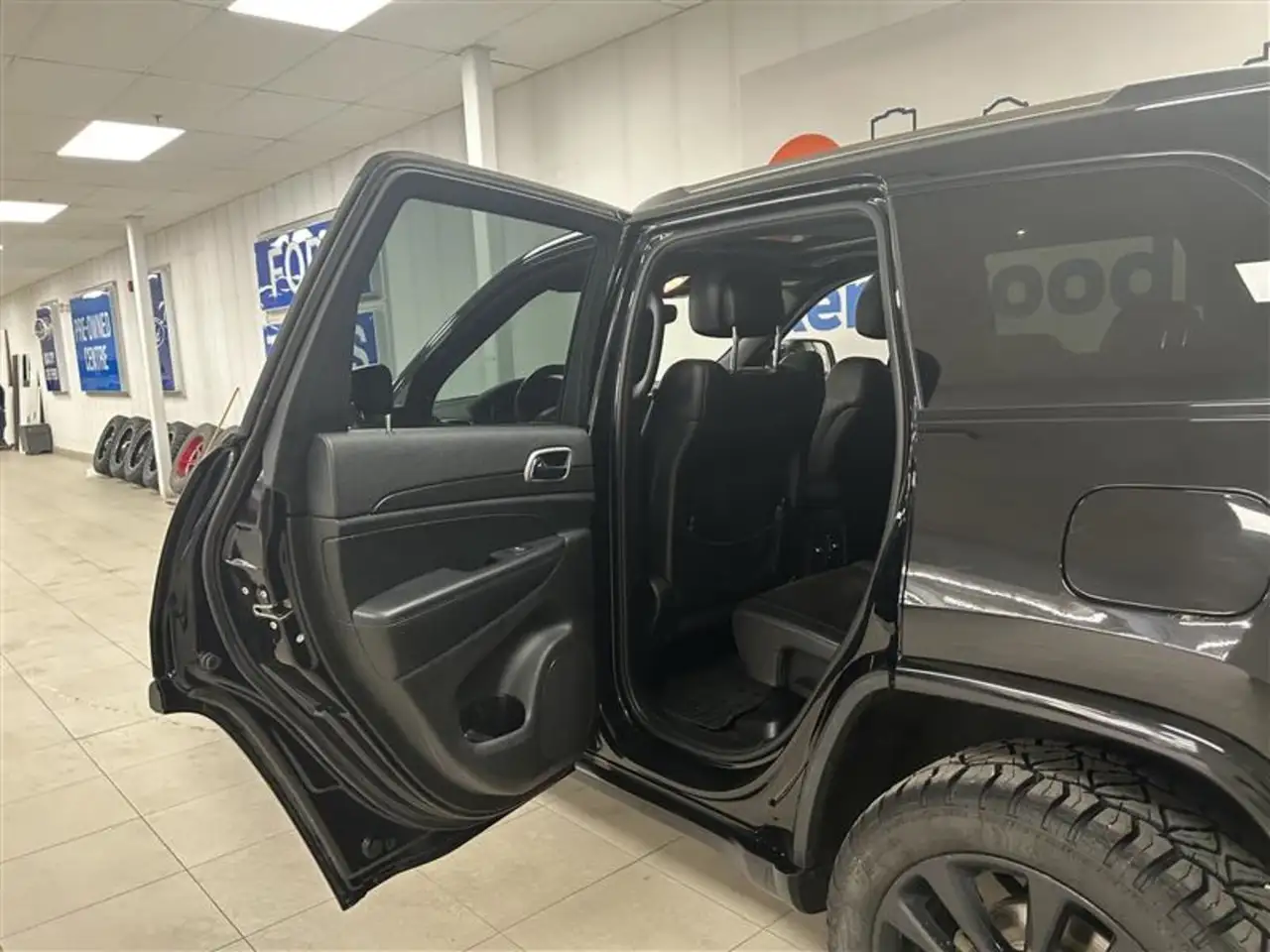Jeep Grand Cherokee снимка Jeep Grand Cherokee