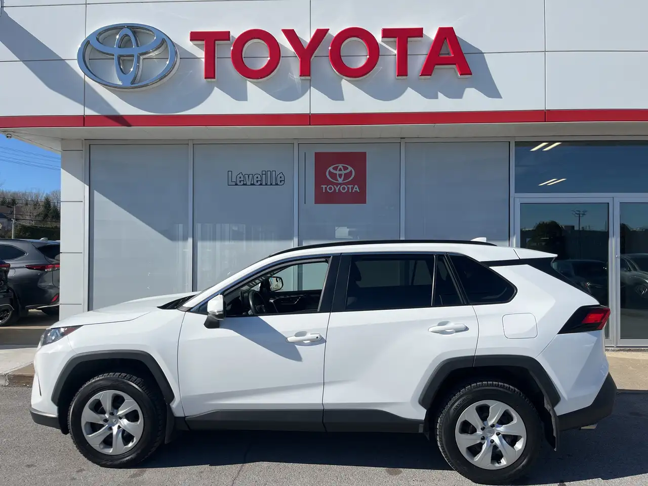 Toyota RAV 4 photo Toyota RAV 4