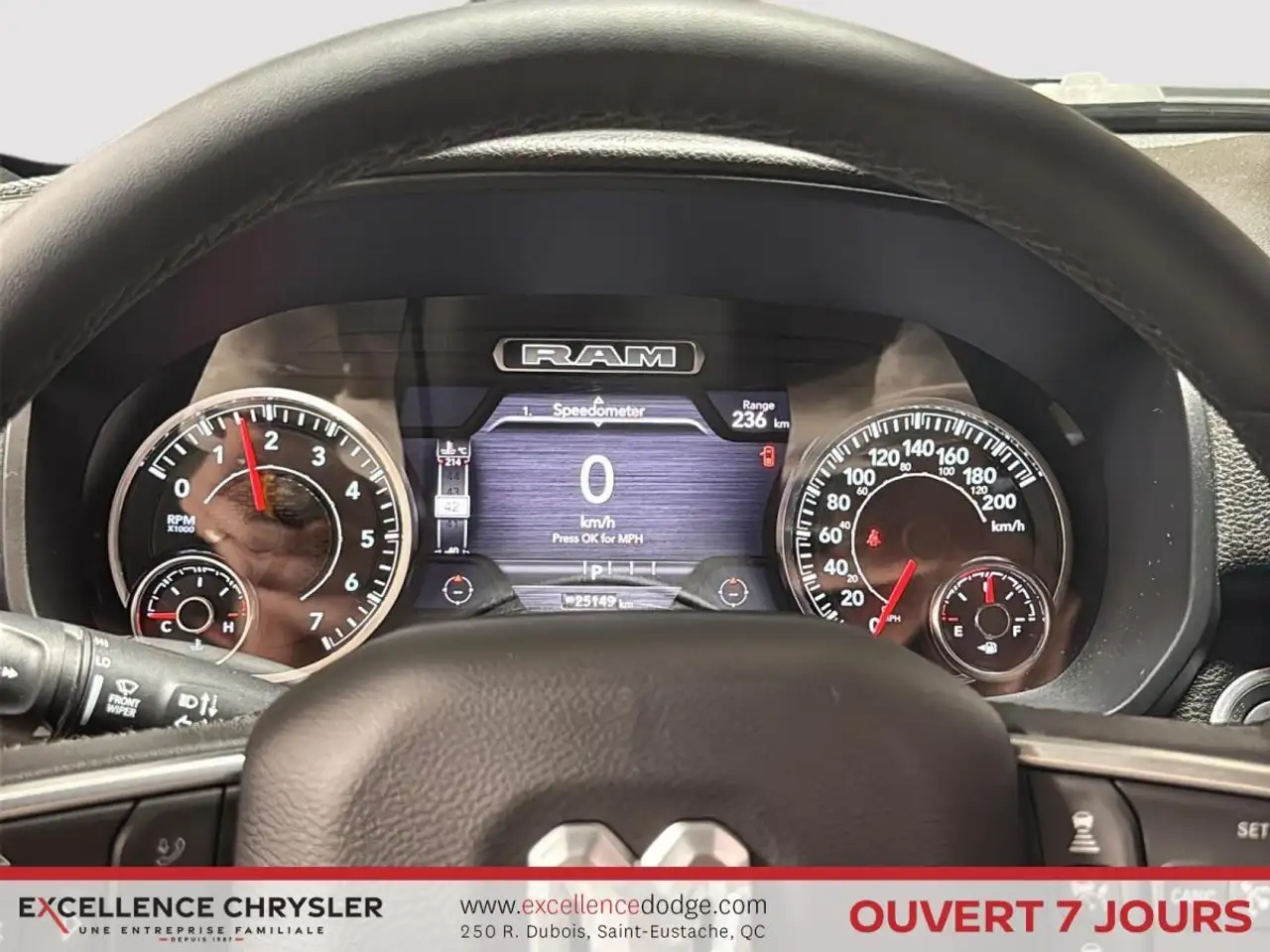 RAM 1500 снимка RAM 1500