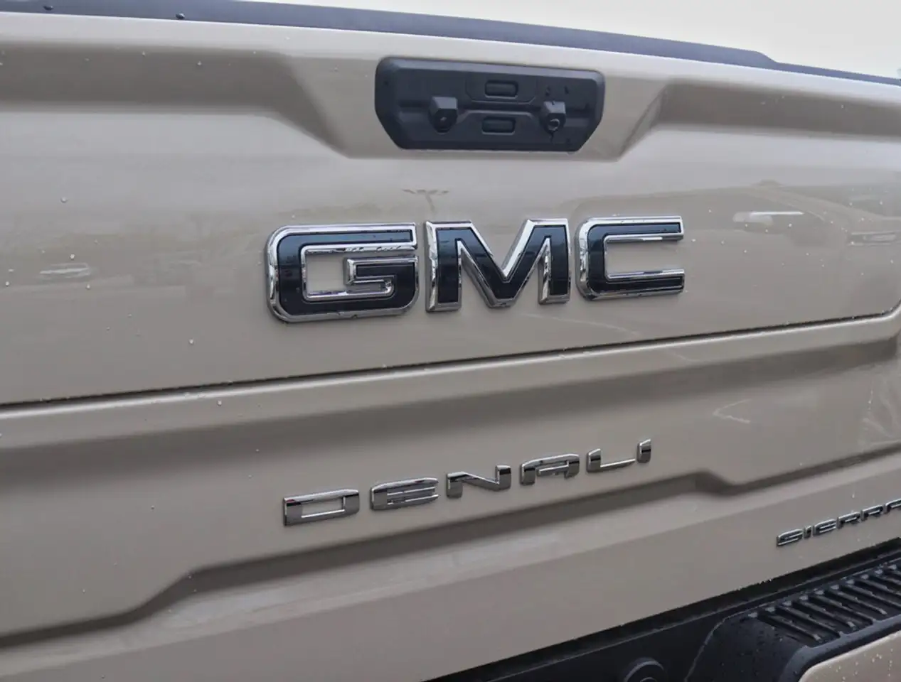 GMC Sierra 1500 fotografie GMC Sierra 1500