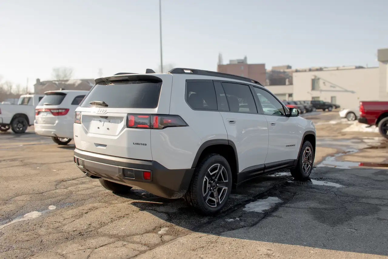 Jeep Cherokee photo Jeep Cherokee