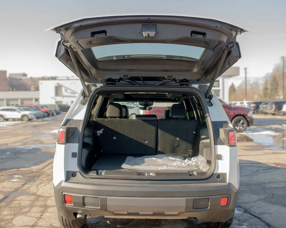 Jeep Cherokee photo Jeep Cherokee