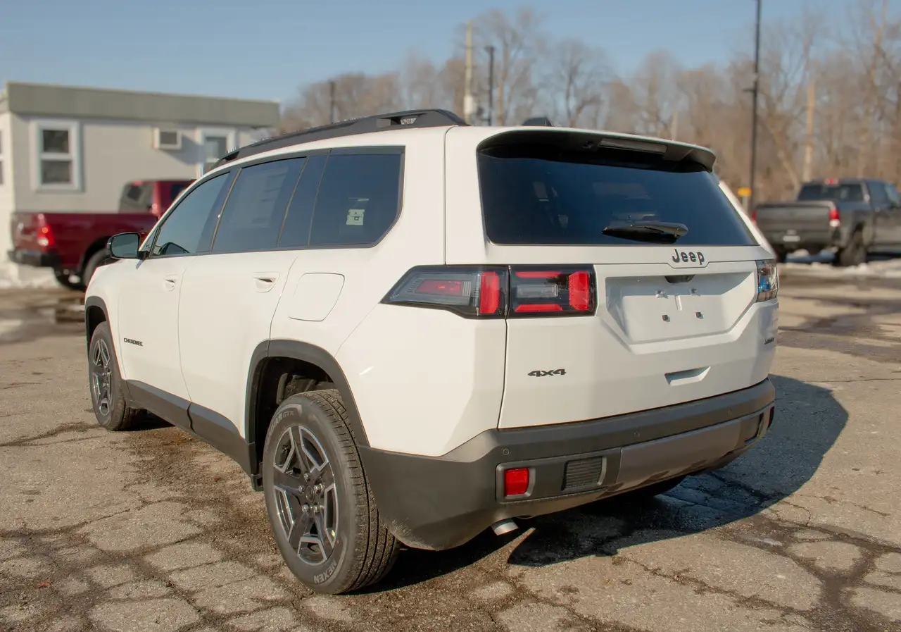 Jeep Cherokee photo Jeep Cherokee