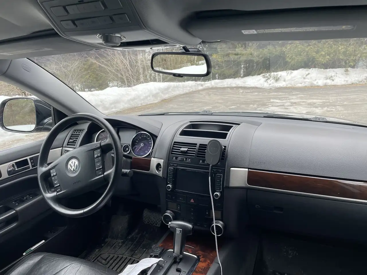 Volkswagen Touareg photo Volkswagen Touareg
