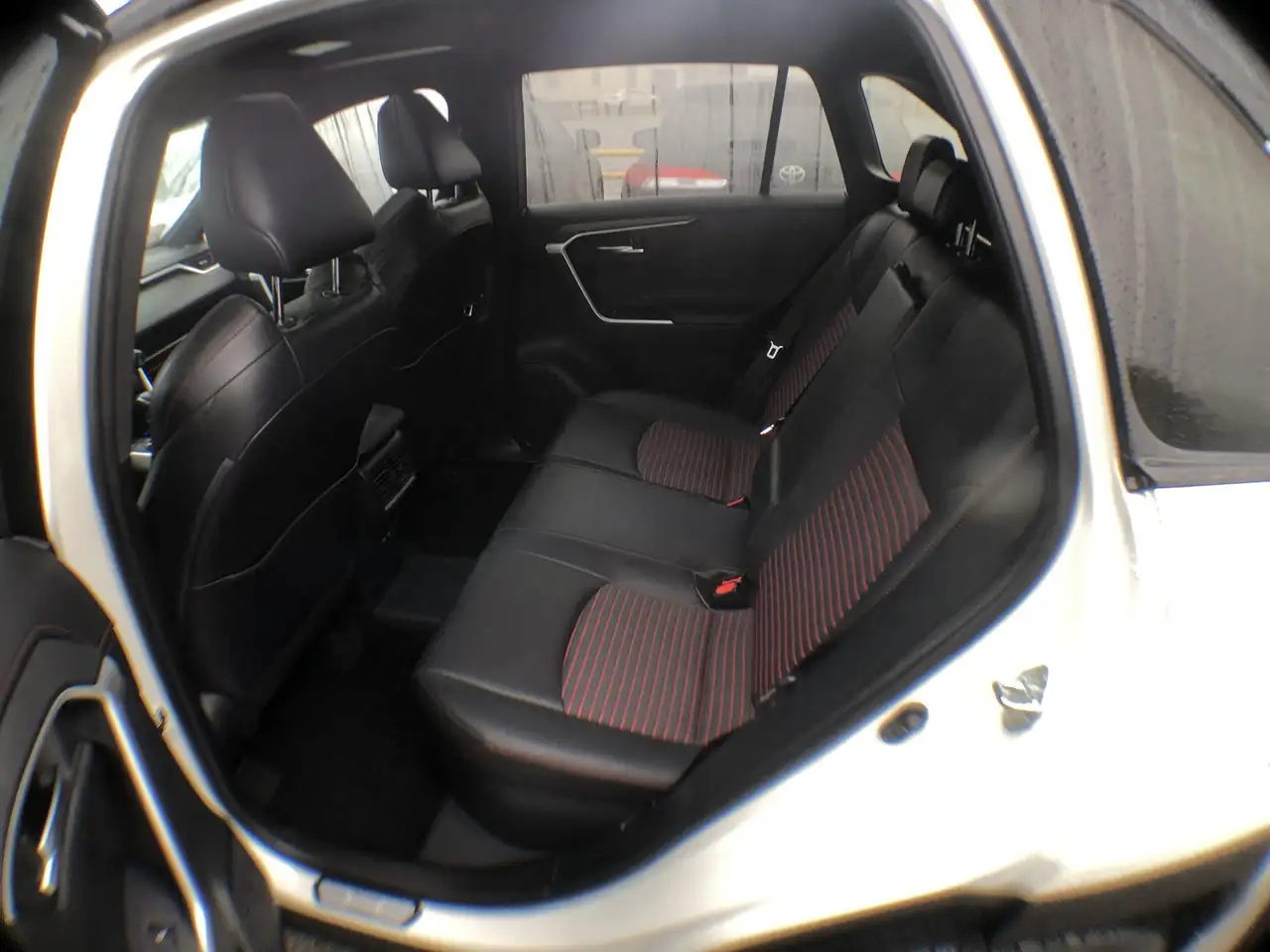 Toyota RAV 4 Prime снимка Toyota RAV 4 Prime