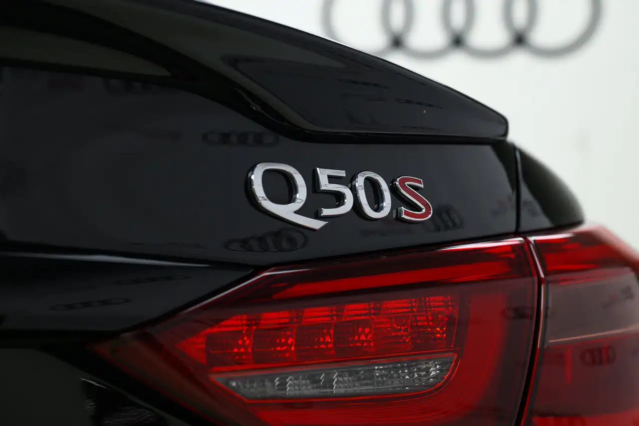 Infiniti Q50 fotografie Infiniti Q50