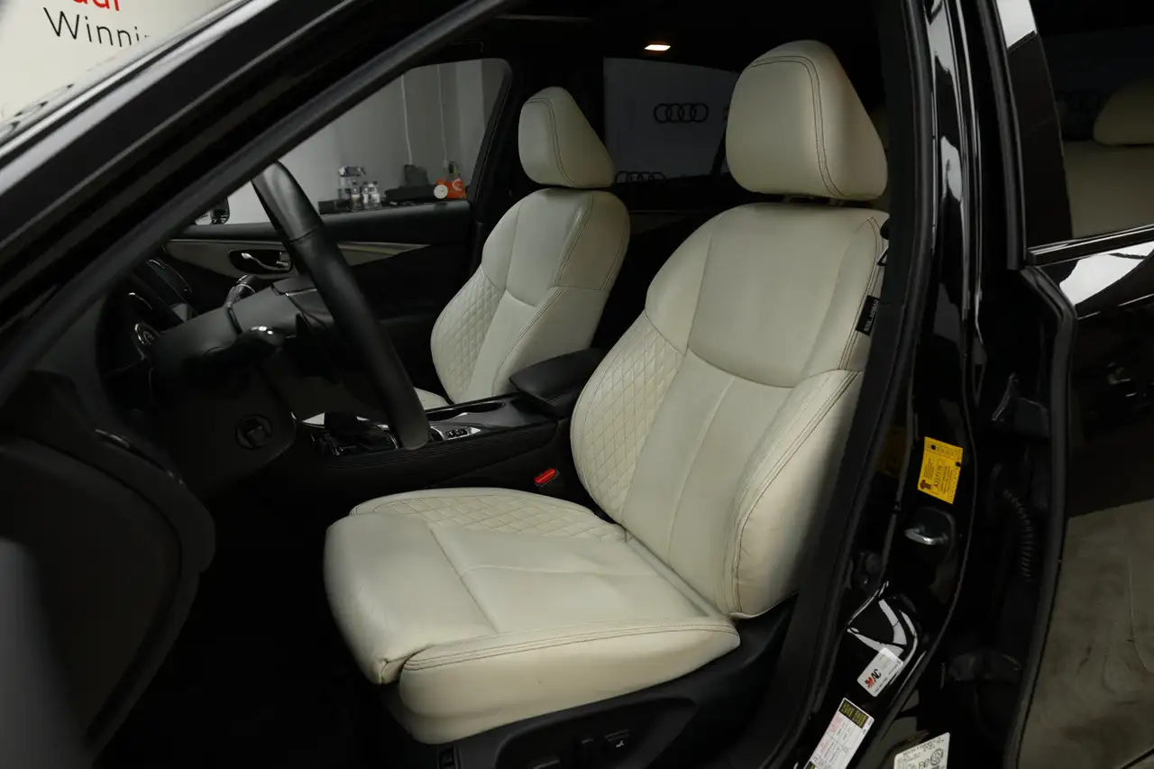 Infiniti Q50 fotografie Infiniti Q50