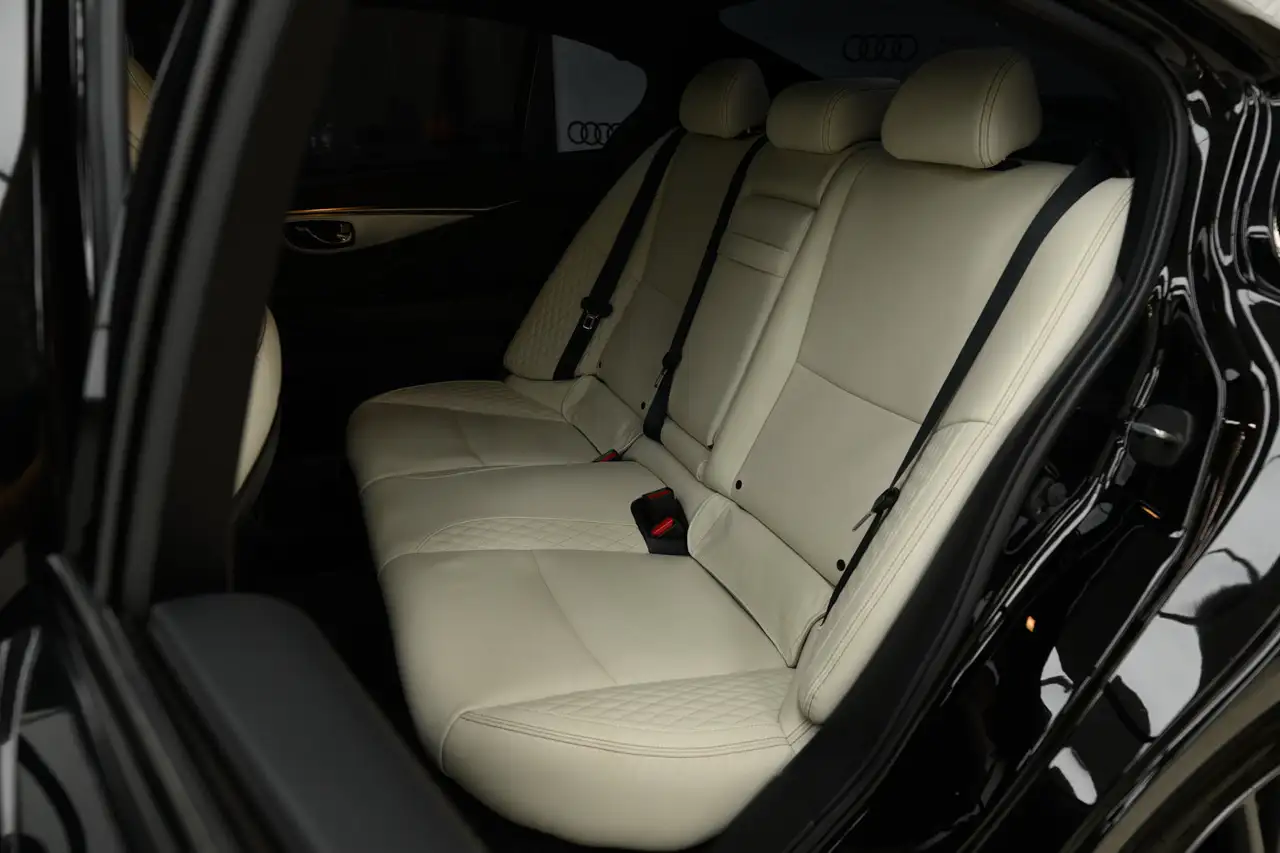 Infiniti Q50 fotografie Infiniti Q50