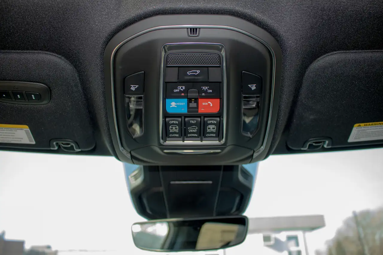 Jeep Cherokee photo Jeep Cherokee