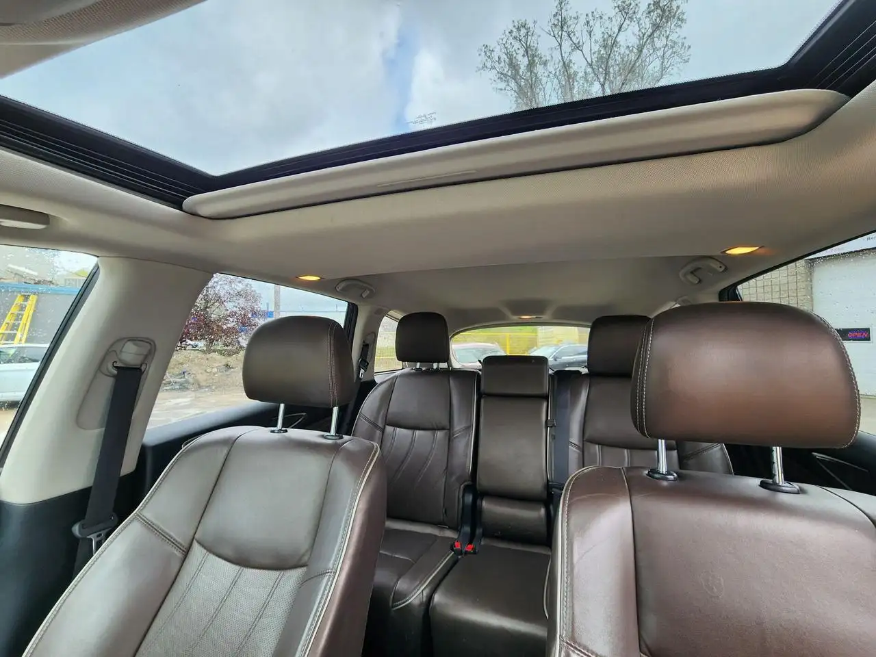 Infiniti QX60 снимка Infiniti QX60