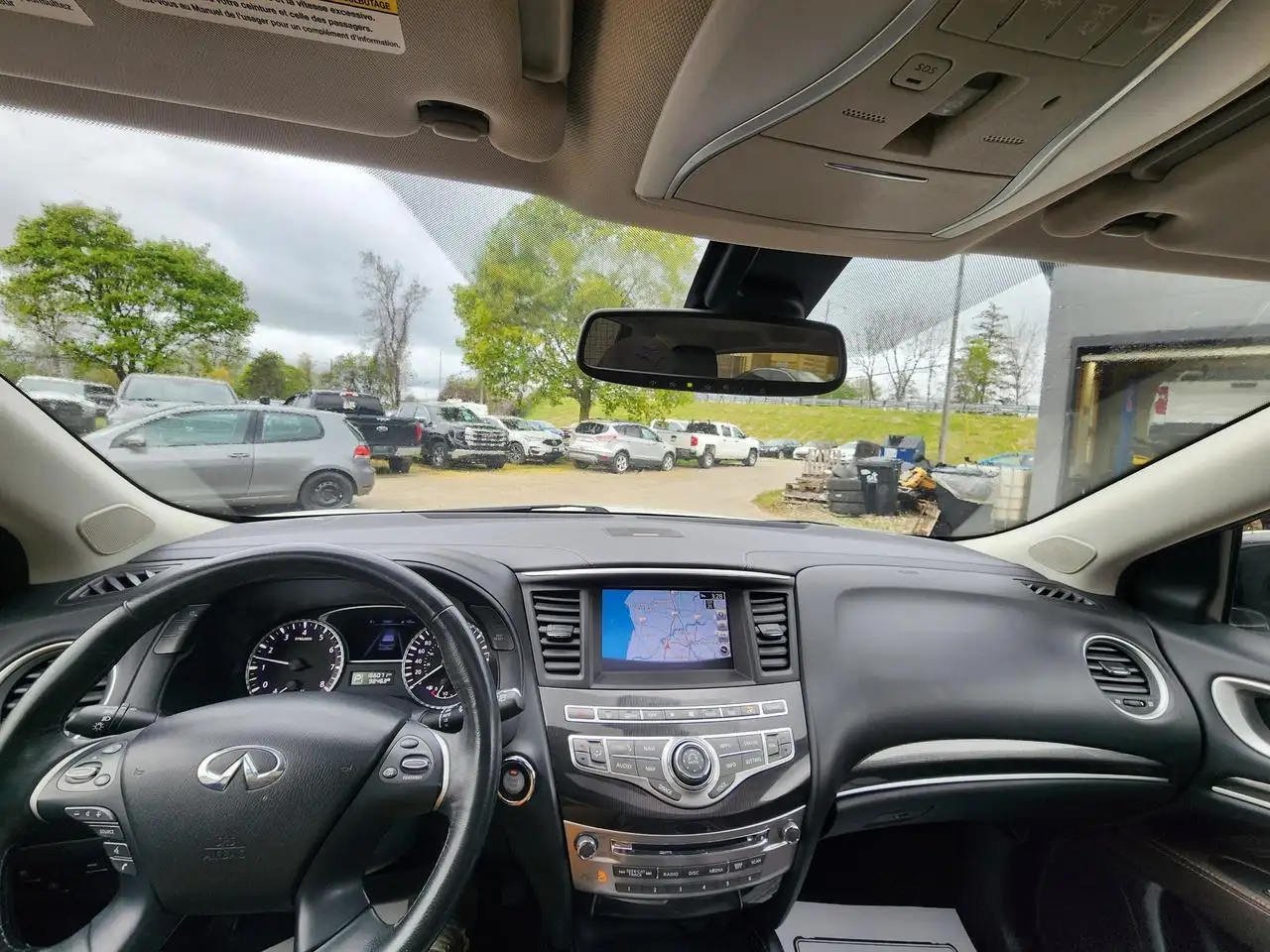 Infiniti QX60 снимка Infiniti QX60