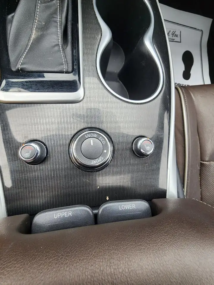 Infiniti QX60 снимка Infiniti QX60
