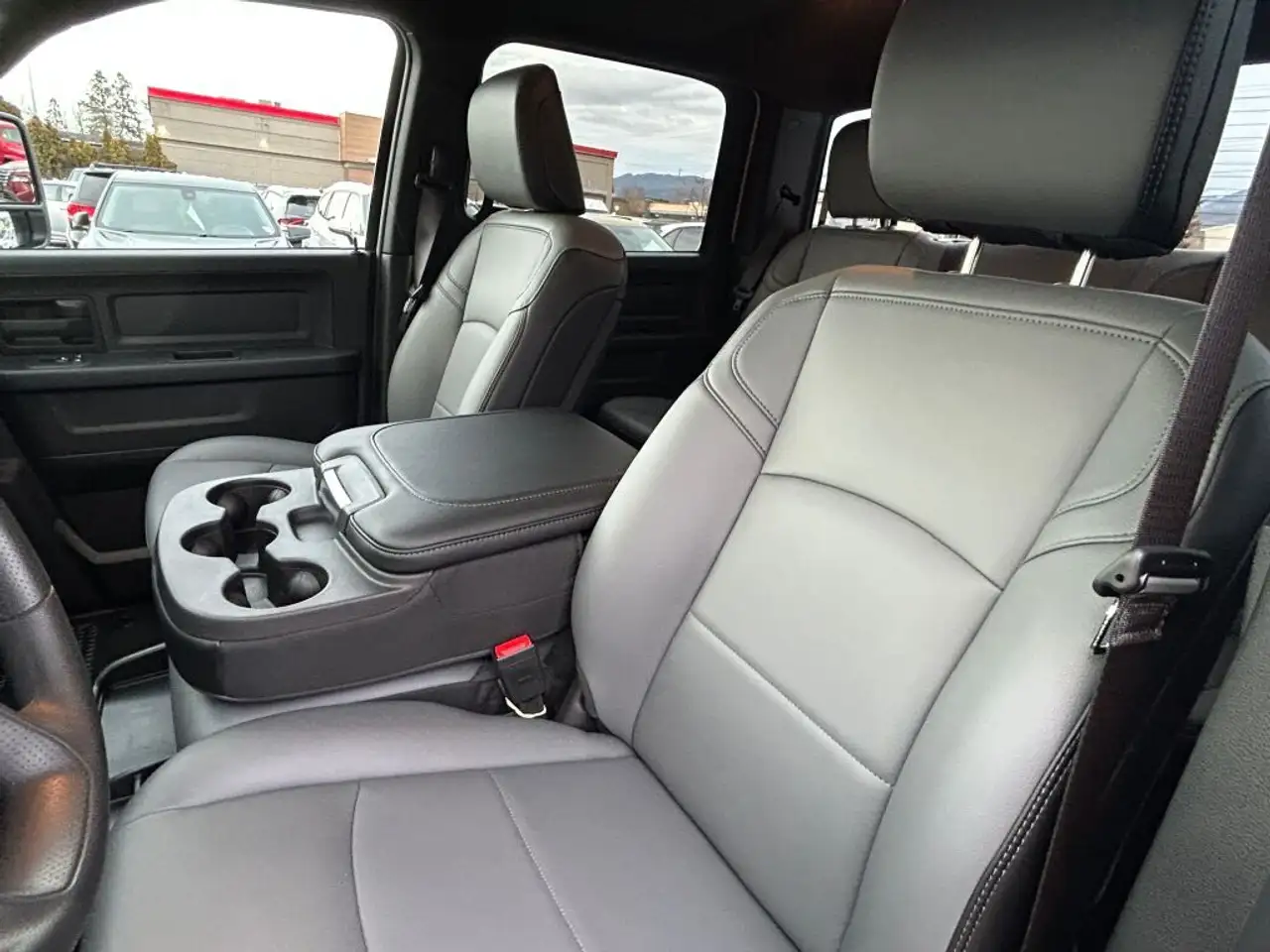 RAM 2500 снимка RAM 2500
