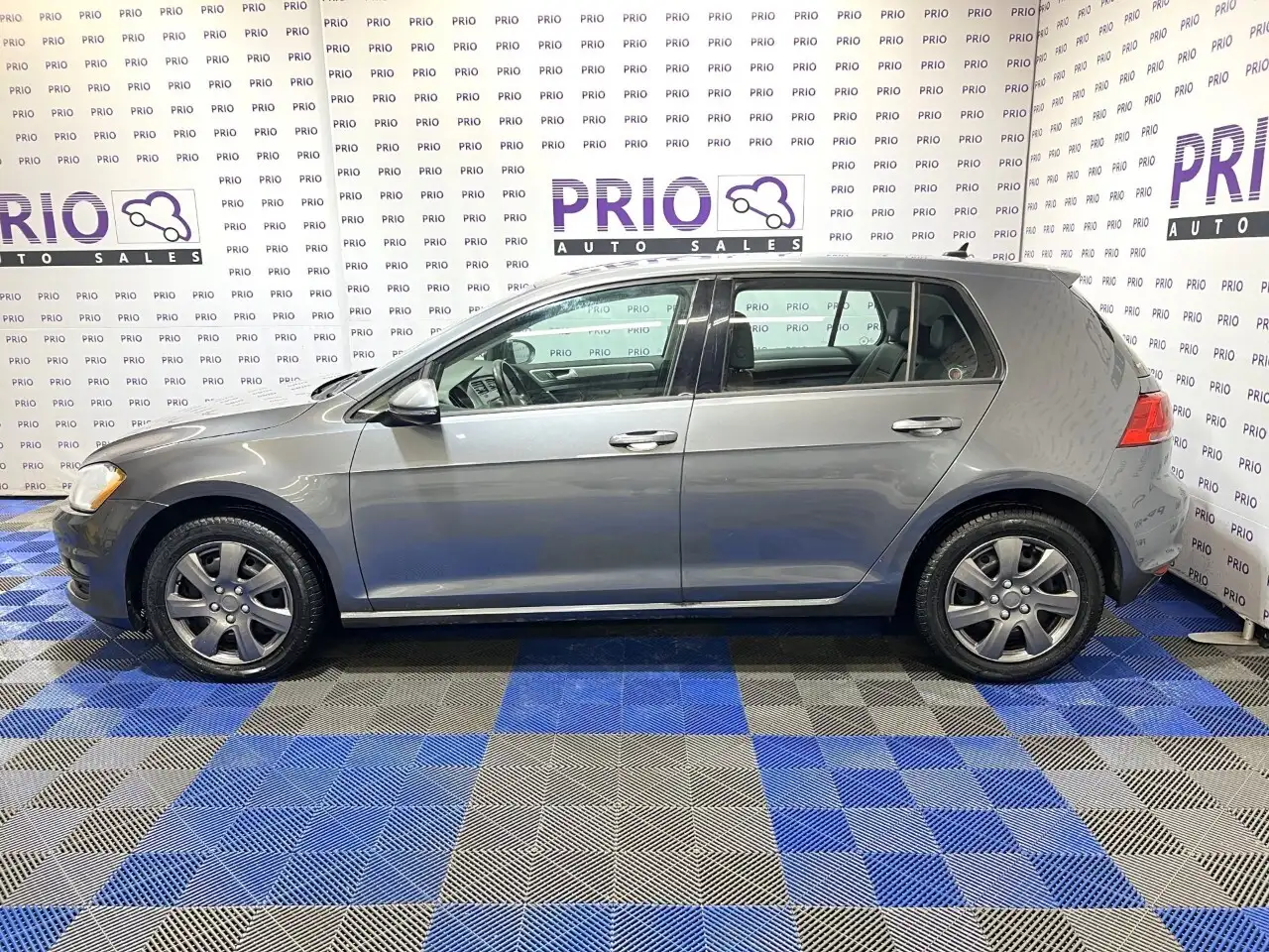 Volkswagen Golf photo Volkswagen Golf