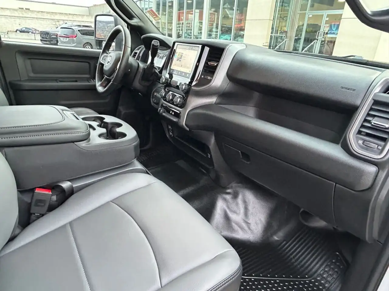 RAM 2500 снимка RAM 2500