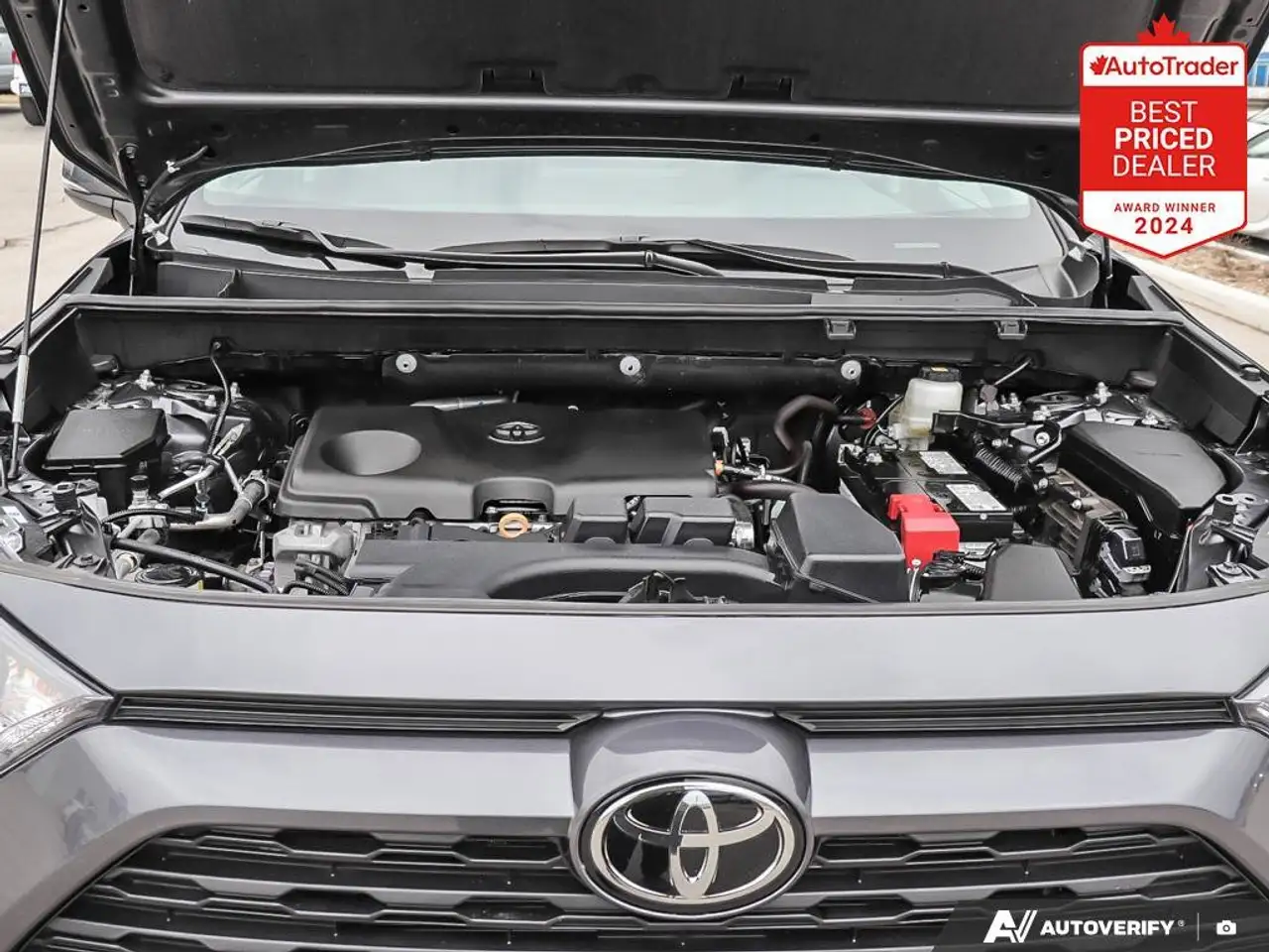 Toyota RAV 4 снимка Toyota RAV 4