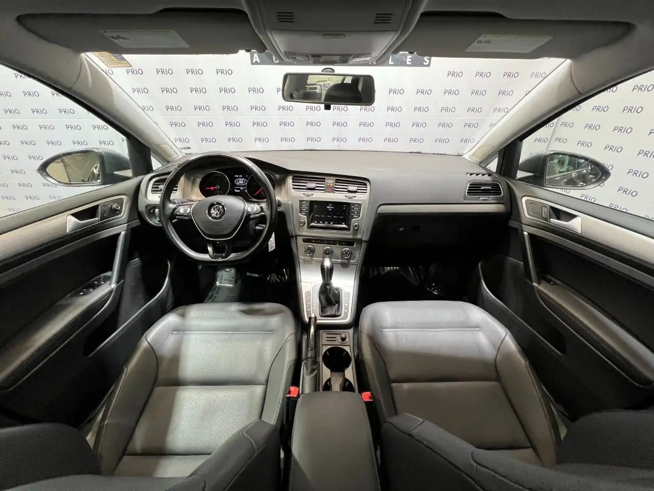 Volkswagen Golf photo Volkswagen Golf
