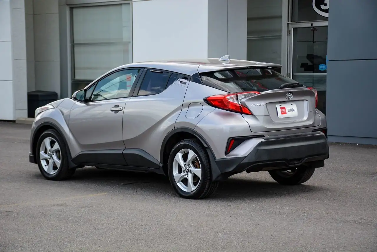 Toyota C-HR снимка Toyota C-HR
