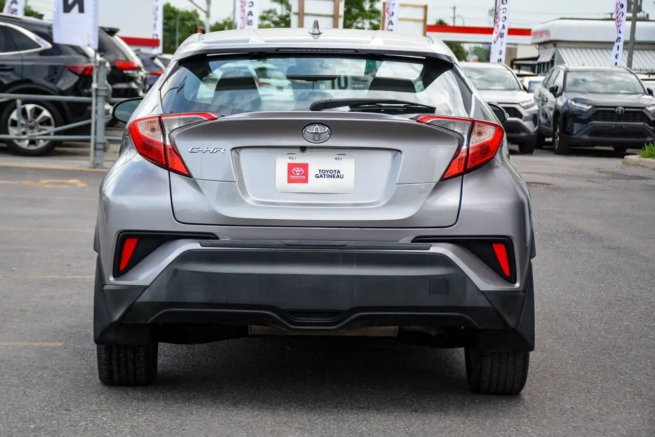 Toyota C-HR снимка Toyota C-HR