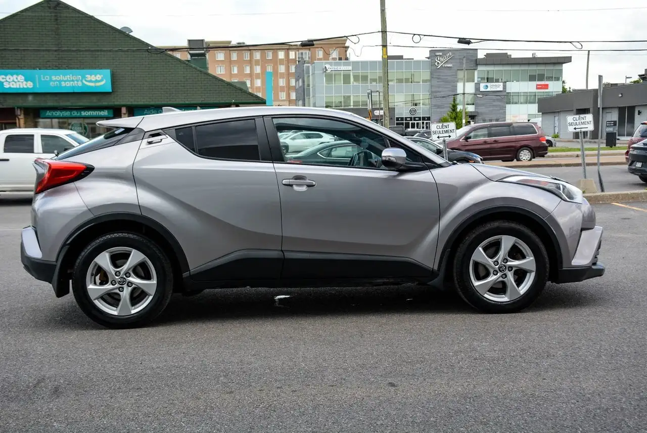 Toyota C-HR снимка Toyota C-HR