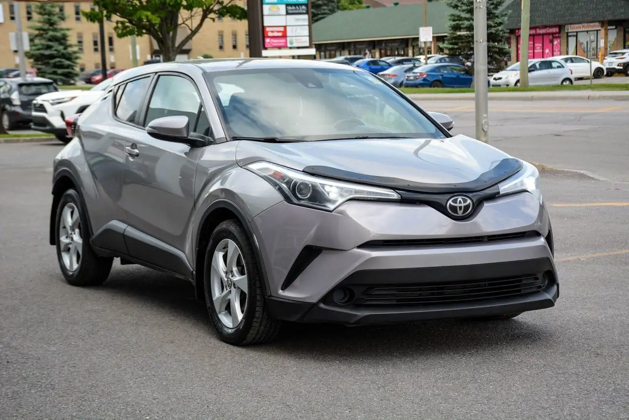 Toyota C-HR снимка Toyota C-HR