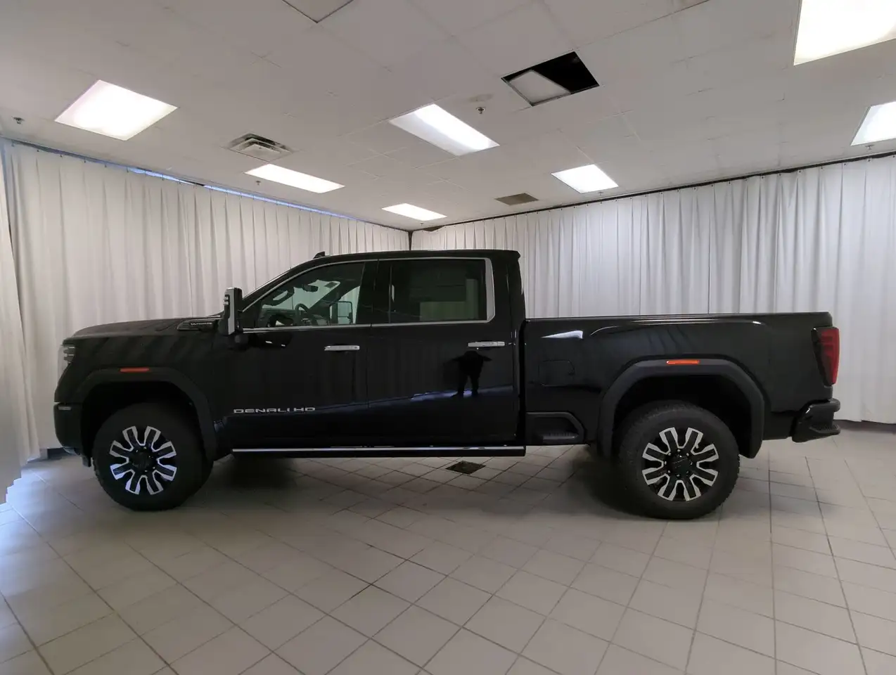 GMC Sierra 2500HD снимка GMC Sierra 2500HD