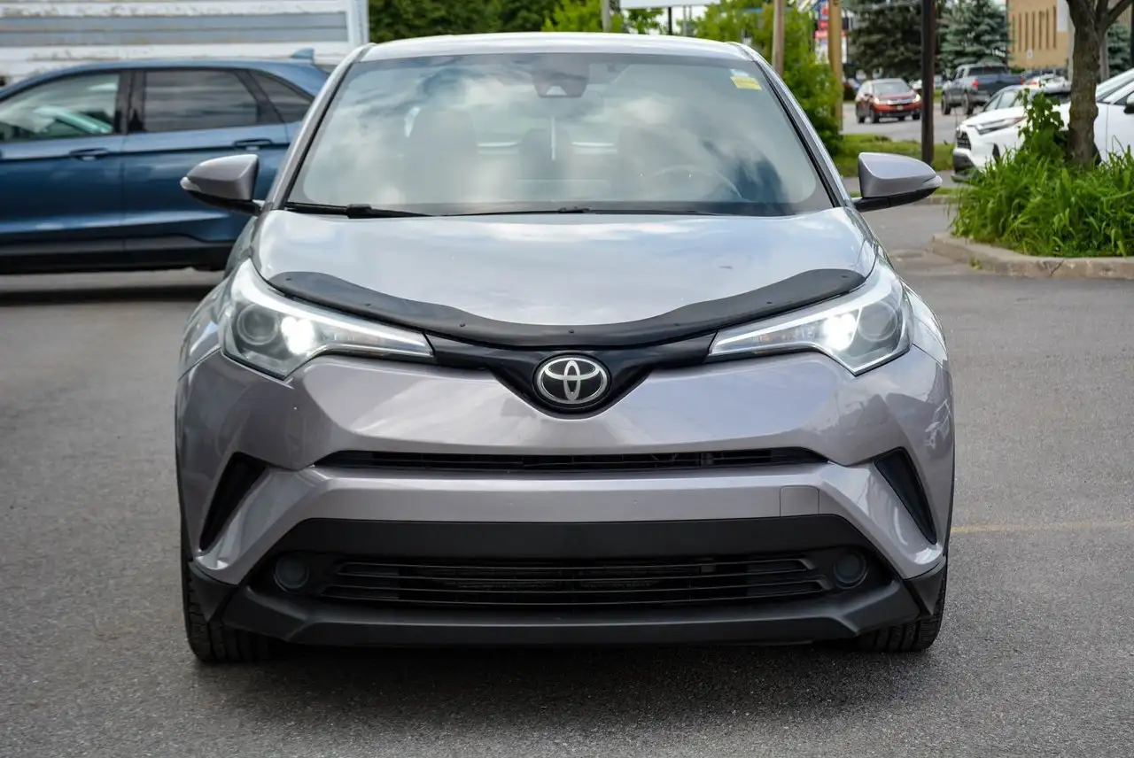 Toyota C-HR снимка Toyota C-HR