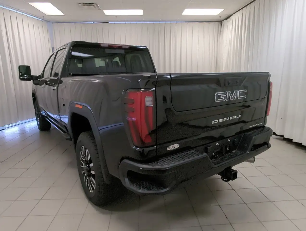 GMC Sierra 2500HD снимка GMC Sierra 2500HD