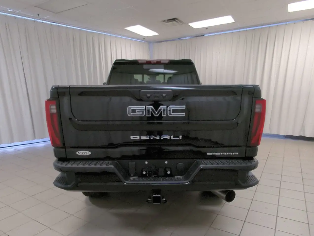 GMC Sierra 2500HD снимка GMC Sierra 2500HD