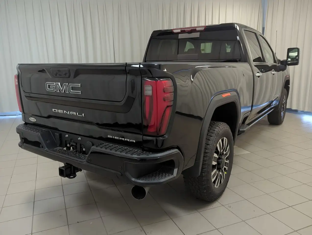 GMC Sierra 2500HD снимка GMC Sierra 2500HD