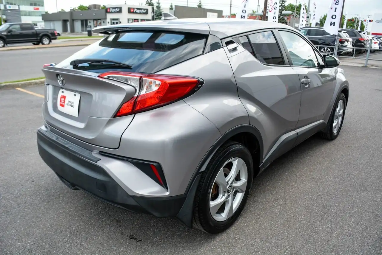 Toyota C-HR снимка Toyota C-HR