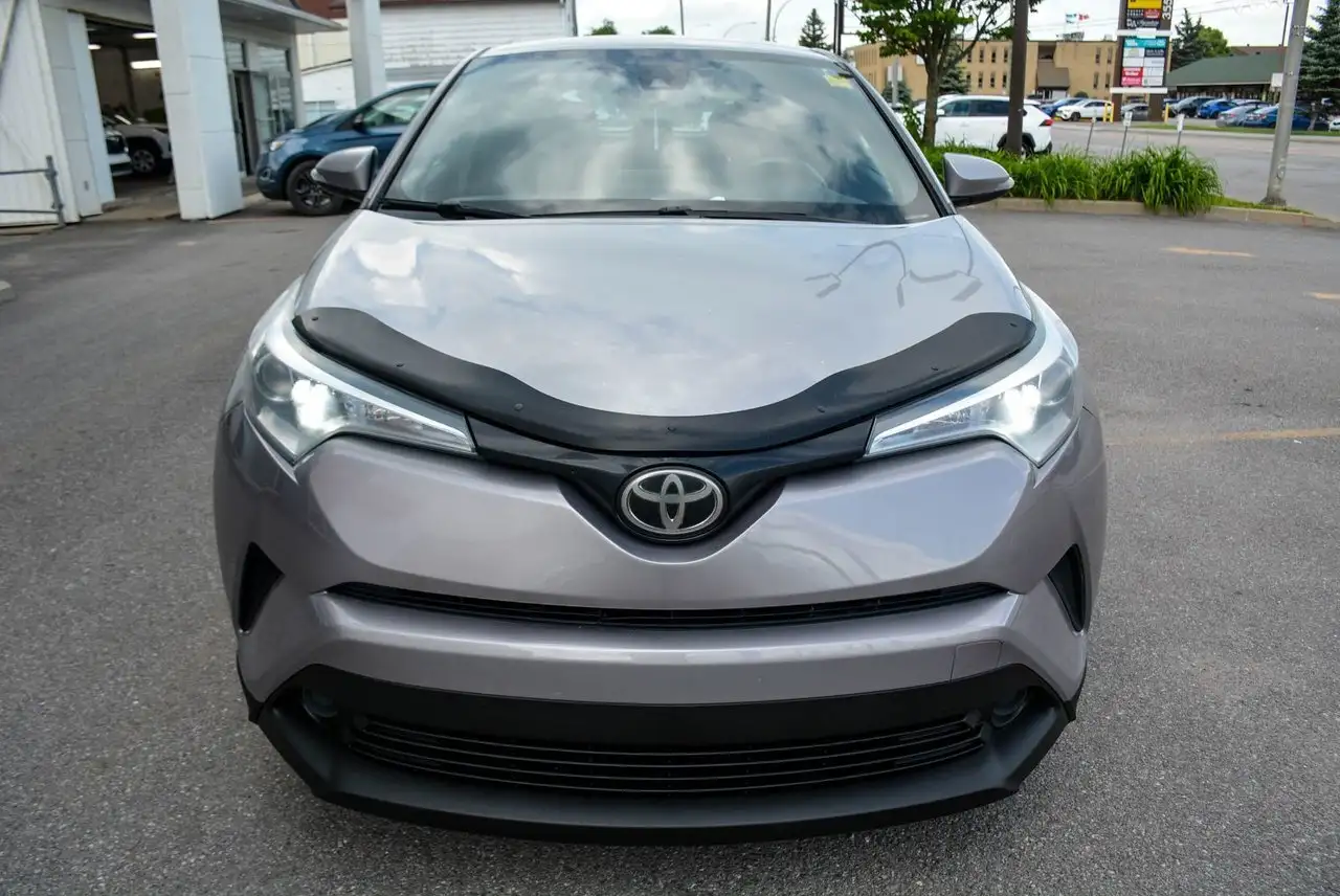 Toyota C-HR снимка Toyota C-HR