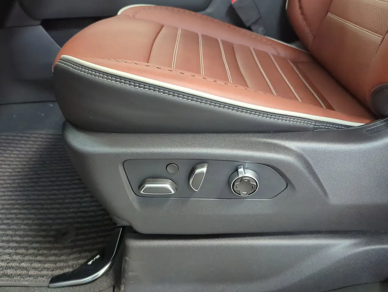 GMC Sierra 2500HD снимка GMC Sierra 2500HD